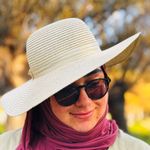 Portrait of a happy smiling woman.
